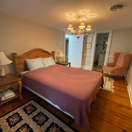 Historic Rosemont Manor Hotel Berryville Bagian luar foto