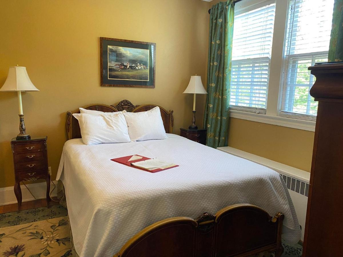 Historic Rosemont Manor Hotel Berryville Bagian luar foto
